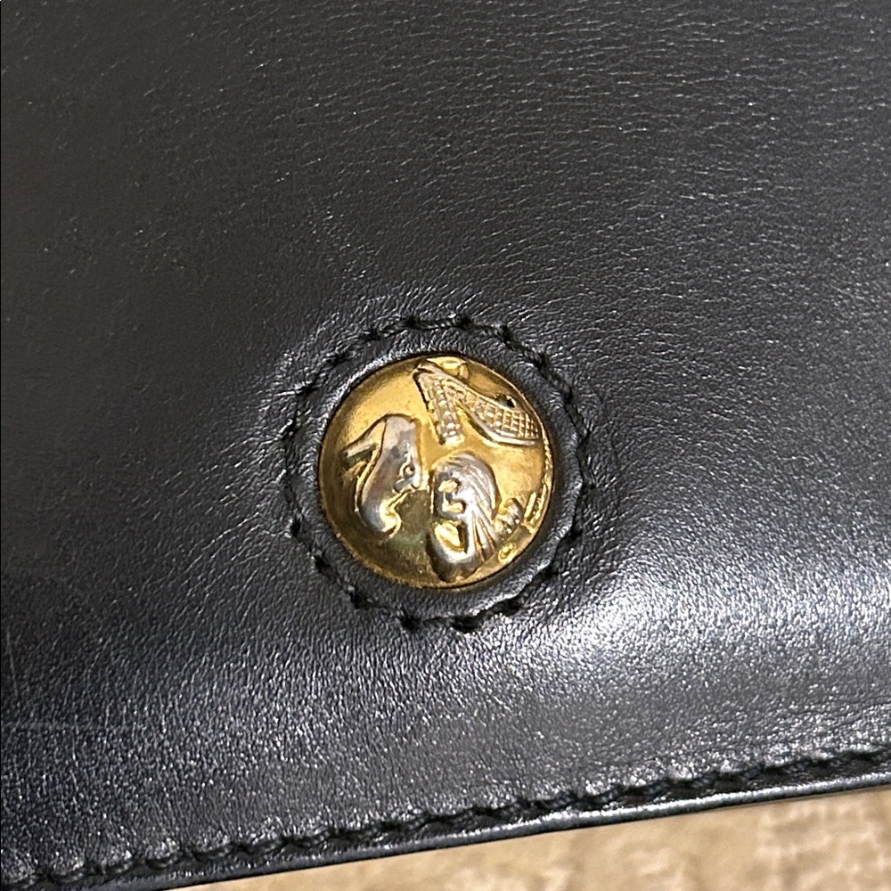 Salvatore Ferragamo High Heel Black Leather Two Way Crossbody Handbag- Gorgeous! - Picture 2 of 14